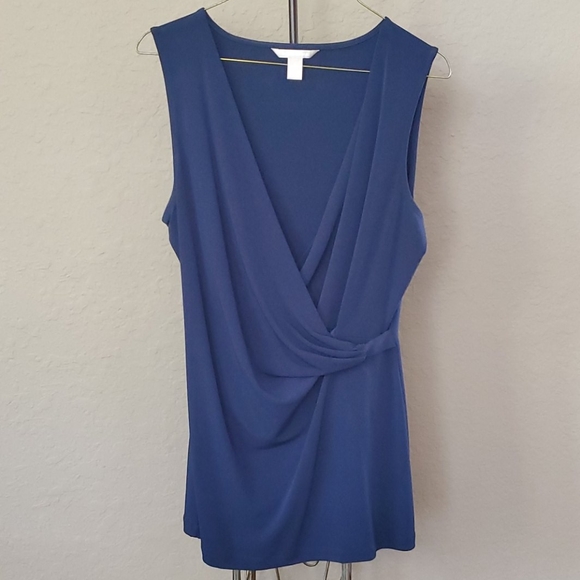 Banana Republic navy blouse - Picture 1 of 4